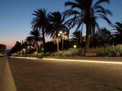 Savona Magnifico Sole Mare 150 M Wifi Climatcontrol Apartamento Exterior foto