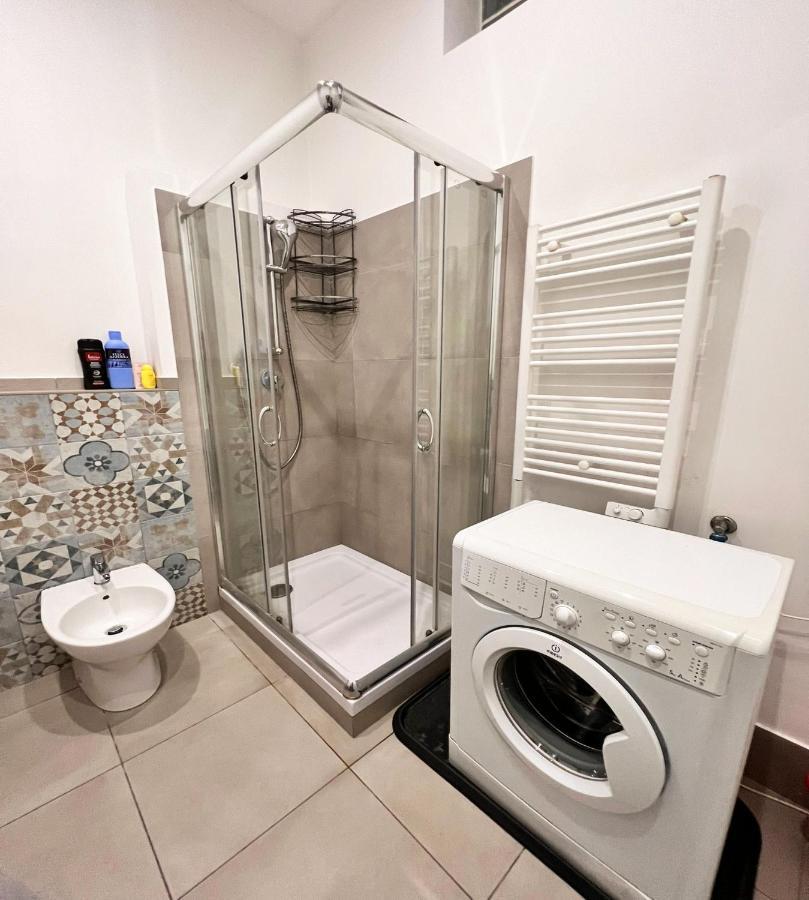 Savona Magnifico Sole Mare 150 M Wifi Climatcontrol Apartamento Exterior foto